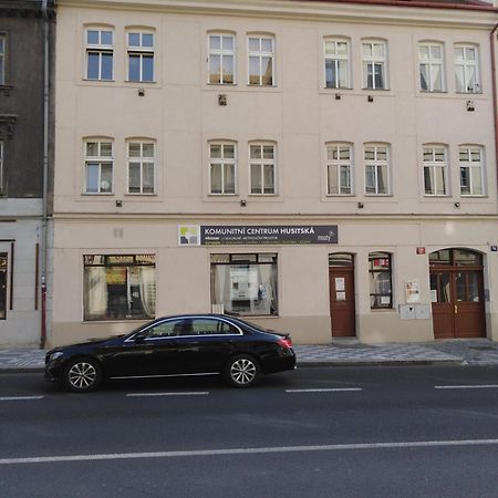 Studio Husitská 114/74 Praga Exterior foto